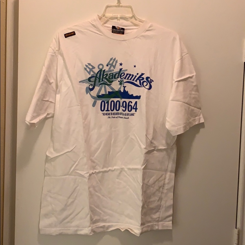 Akademiks tee